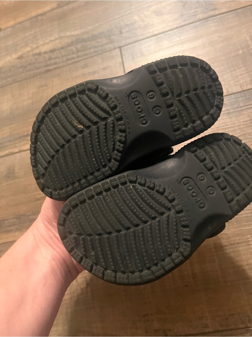 CROCS Kids Classic Clog in Black - Picture 2 of 3